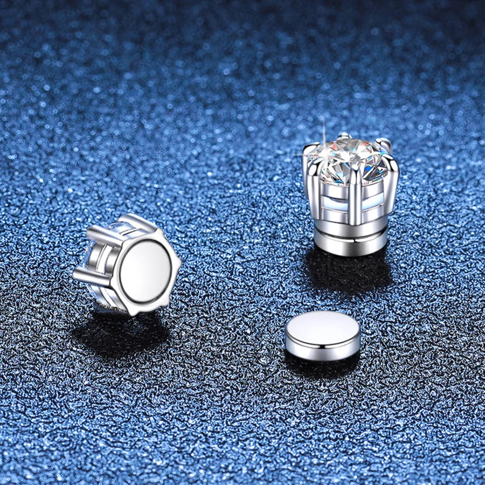 JOIAS HOME S925 Sterling Silver Classic 6- Claw Hole Magnetic 1CT Moissanite Stud Earring Suitable for Wedding Fine Jewelry