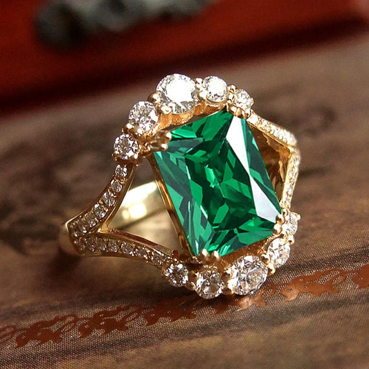 Huitan Gold Color Green Cubic Zirconia Women Ring for Vintage Party Luxury Elegant Female Accessory Wedding Anniversary Jewelry