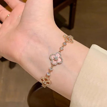 2025 Fashion High End Ultra Exquisite~Shiny Diamond Pink Women's Forest Series Bracelet, Small and Sweet Heart Shaped and Hand J
