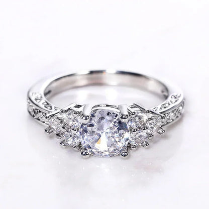 Trendy Women Wedding Rings with Brilliant Cubic Zirconia Crystal Temperament Female Accessories for Party Fashion Jewelry